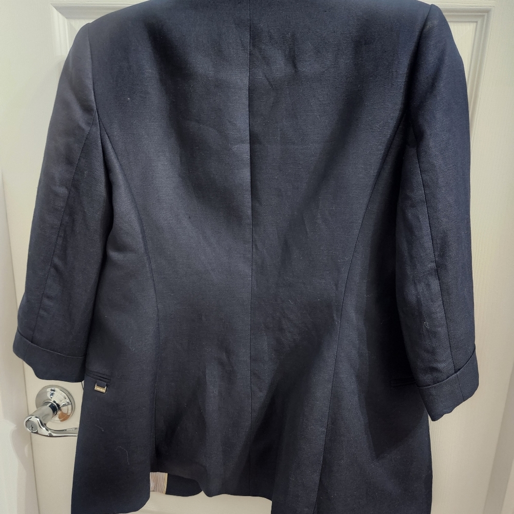 Linen blazer - Picture 2 of 3